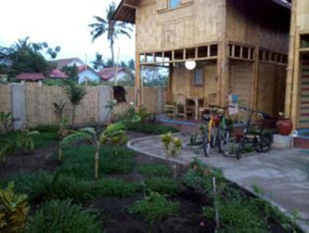 Little Woodstock Homestay Gili Trawangan Room photo