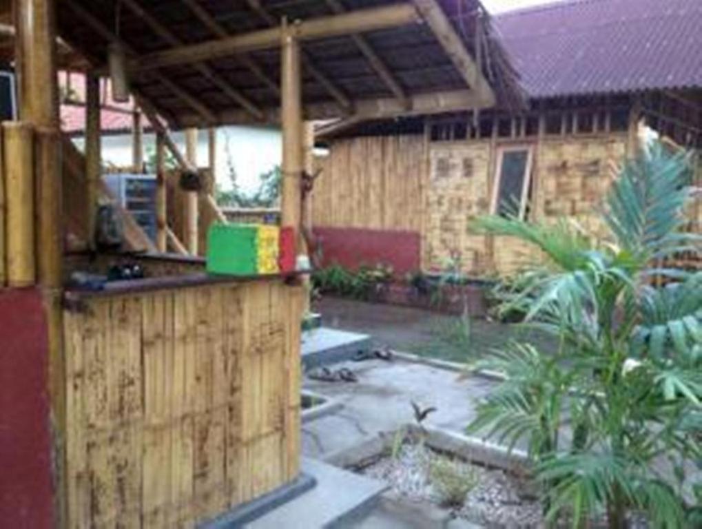 Little Woodstock Homestay Gili Trawangan Exterior photo